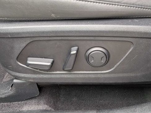 Used 2024 Kia Sorento S AWD/4WD image 23