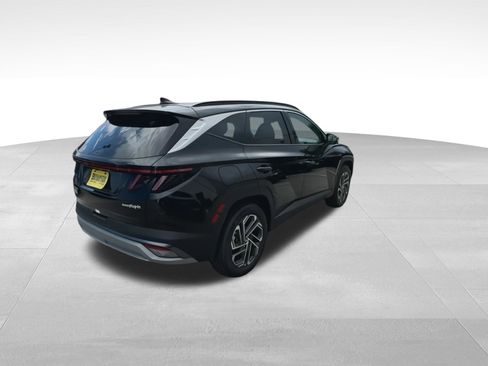 Used 2025 Hyundai Tucson Limited image 8