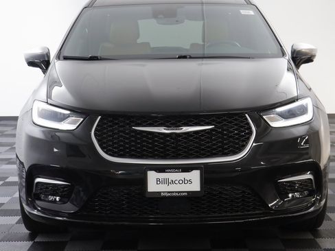 Used 2021 Chrysler Pacifica Pinnacle image 24