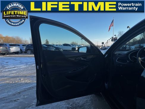 Used 2022 Chevrolet Malibu LT image 15