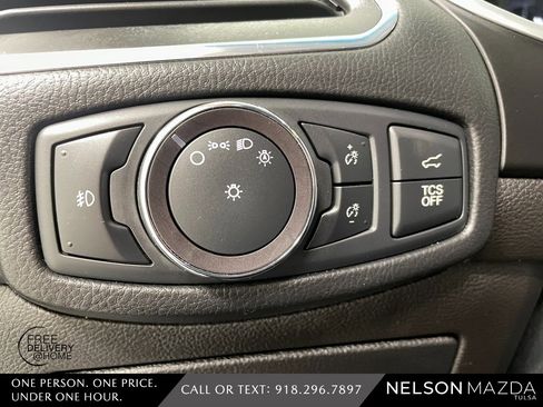 Used 2019 Ford Edge Titanium w/ Equipment Group 301A image 25
