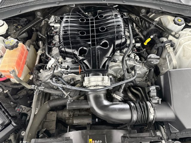 Used 2020 Chevrolet Camaro LT RWD image 32