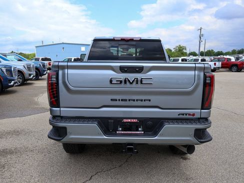 New 2026 GMC Sierra 2500 AT4 w/ AT4 Premium Plus Package AWD/4WD image 4
