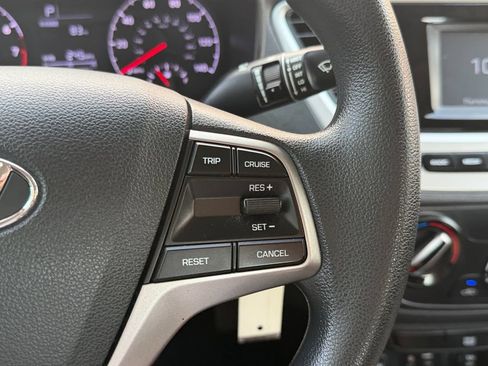 Used 2021 Hyundai Accent SE FWD image 20