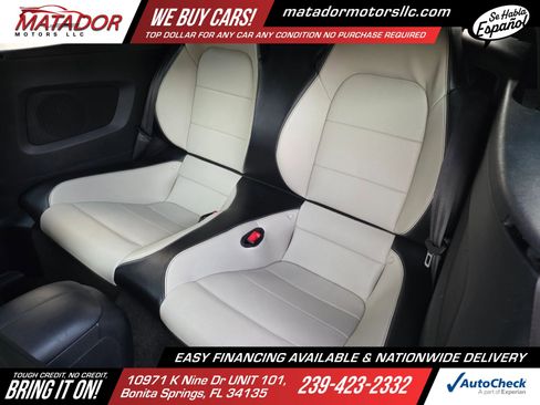 Used 2018 Ford Mustang Premium RWD image 15