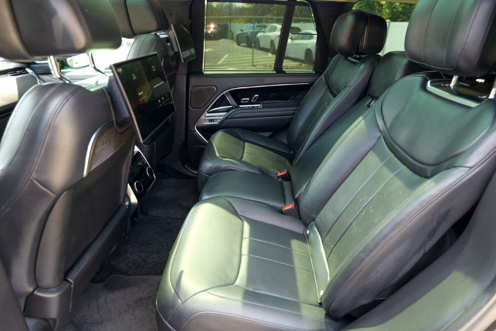Used 2023 Land Rover Range Rover Autobiography AWD/4WD image 24