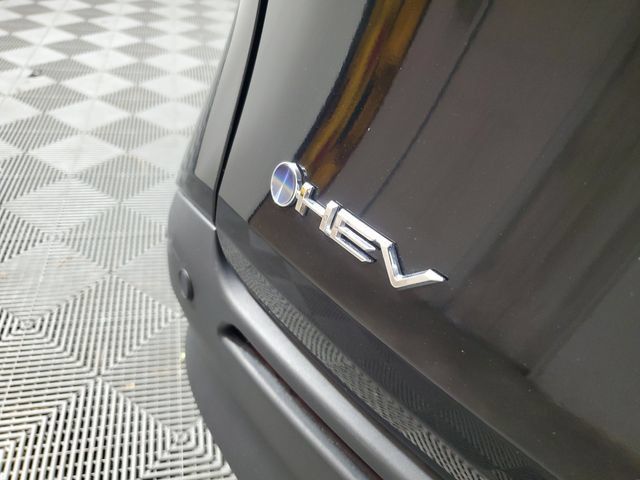 Used 2026 Toyota Sienna XLE FWD image 8