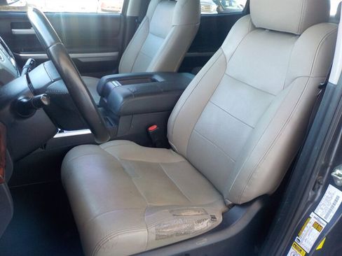 Used 2014 Toyota Tundra Limited w/ Limited Premium Package image 2