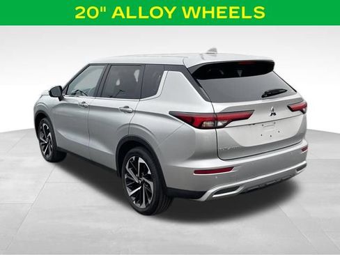 Used 2024 Mitsubishi Outlander SE AWD/4WD image 9