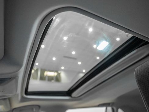 Used 2020 Toyota RAV4 XLE w/ Convenience Package image 22