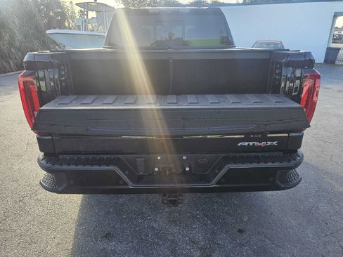 Used 2022 GMC Sierra 1500 AT4X image 15