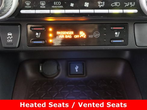 Certified 2022 Toyota RAV4 Limited image 22