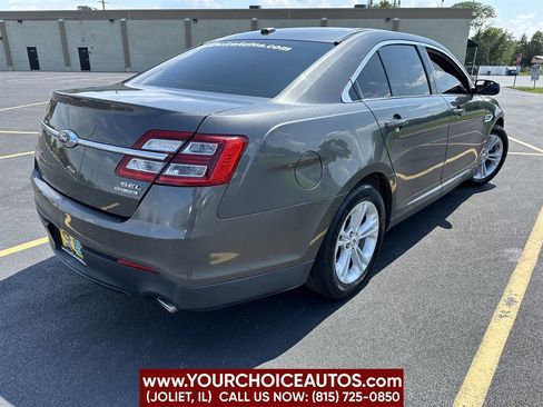 Used 2015 Ford Taurus SEL image 5