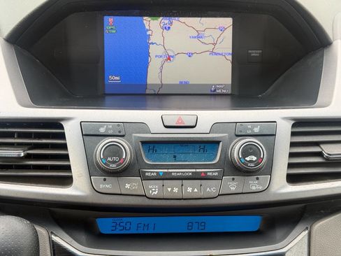 Used 2013 Honda Odyssey Touring Elite image 14