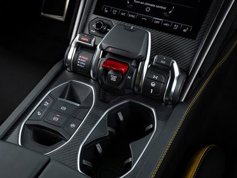 Used 2023 Lamborghini Urus Performante image 38