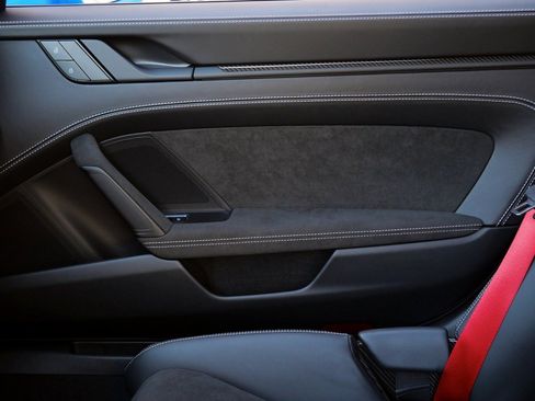 Used 2022 Porsche 911 GT3 image 16