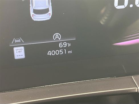 Certified 2024 Kia Telluride S image 13