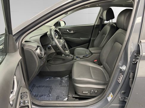 Used 2023 Hyundai Kona Limited w/ Cargo Package image 9