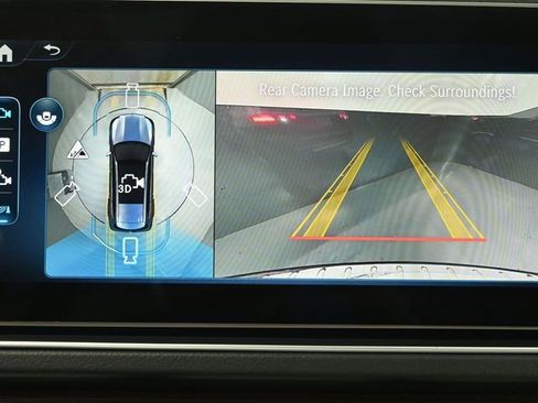 Used 2025 Mercedes-Benz GLS 450 4MATIC image 15