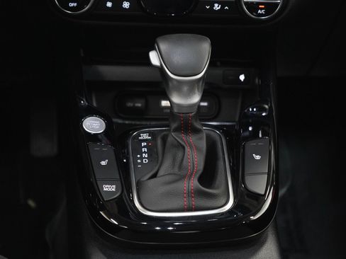Used 2024 Kia Soul GT-Line w/ GT-Line Technology Package FWD image 19