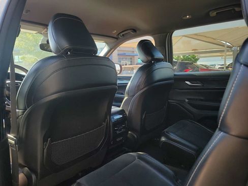 Used 2023 Jeep Grand Cherokee L Laredo AWD/4WD image 16