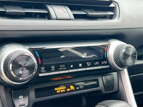 Used 2020 Toyota RAV4 XLE image 15