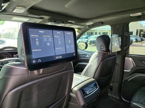 Used 2021 Cadillac Escalade Sport Platinum w/ Heavy-Duty Trailer Package AWD/4WD image 18