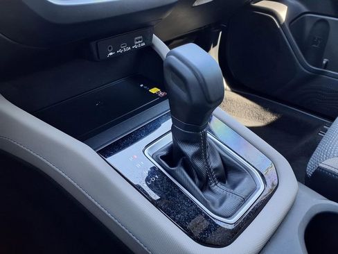 Used 2025 Subaru Forester Premium w/ Convenience Package #2 image 29