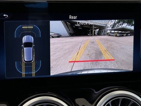 New 2025 Mercedes-Benz GLA 250 image 10