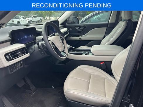 Used 2025 Lincoln Aviator Reserve w/ Jet Appearance Package RWD image 8
