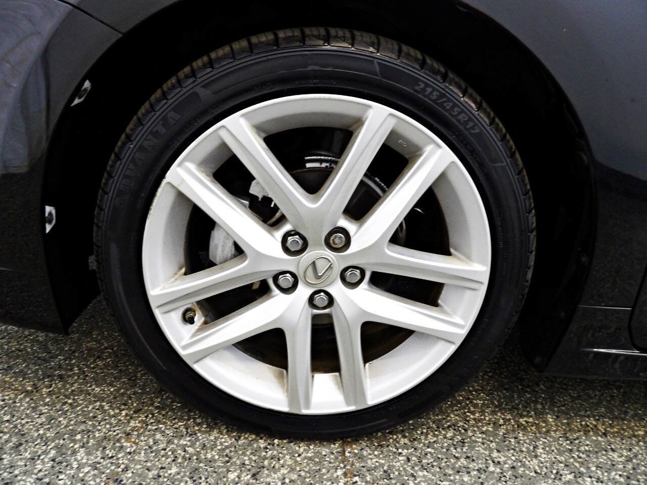 Used 2016 Lexus CT 200h w/ Accessory Package 2 FWD image 18