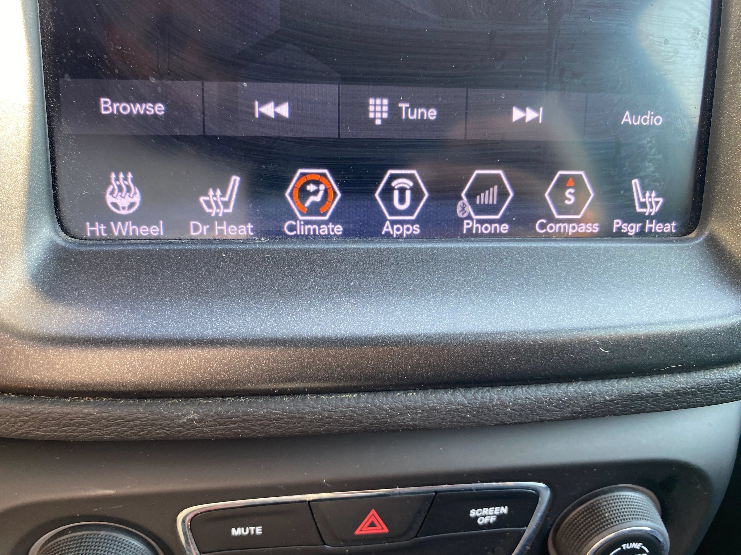 Used 2018 Jeep Compass Trailhawk w/ Cold Weather Group AWD/4WD image 18