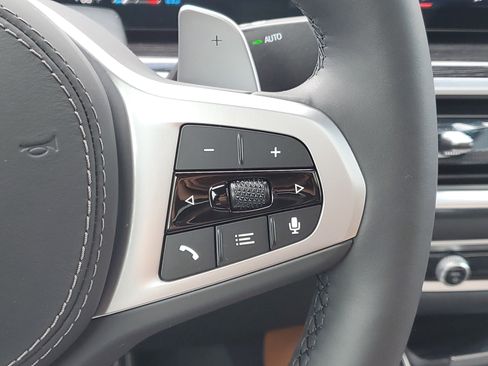 Certified 2026 BMW X6 xDrive40i w/ Climate Comfort Package image 13