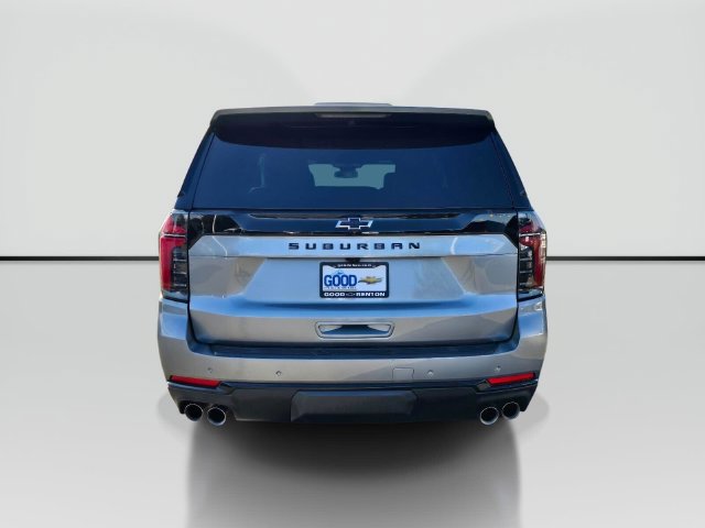 Used 2025 Chevrolet Suburban Z71 AWD/4WD image 4