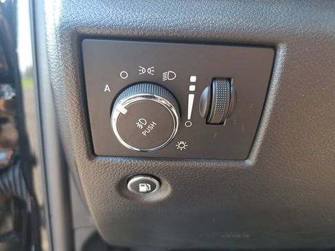 Used 2020 Jeep Grand Cherokee Limited AWD/4WD image 27