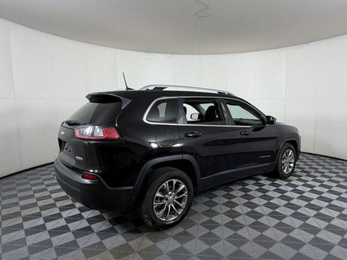 Used 2019 Jeep Cherokee Latitude Plus FWD image 4