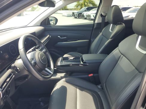 Used 2025 Hyundai Tucson Limited FWD image 15