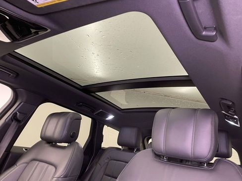 Used 2019 Land Rover Range Rover Sport HSE image 18