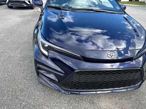 Used 2025 Toyota Corolla SE image 13