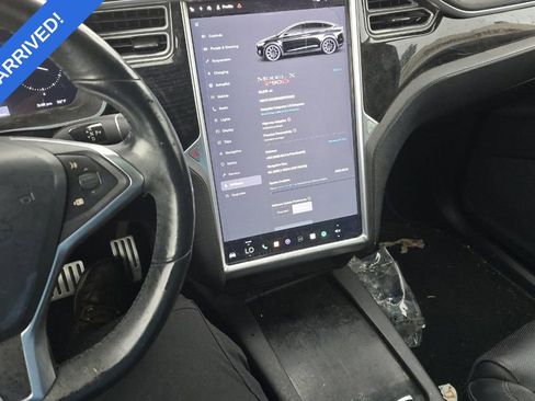 Used 2016 Tesla Model X Performance image 7