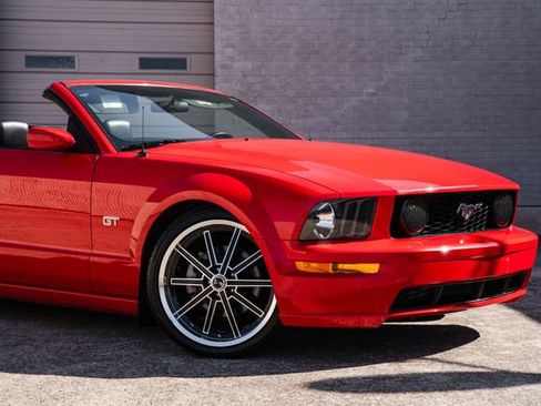 Used 2006 Ford Mustang GT Premium RWD image 38