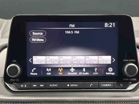 Used 2024 Nissan Rogue SV AWD/4WD image 13