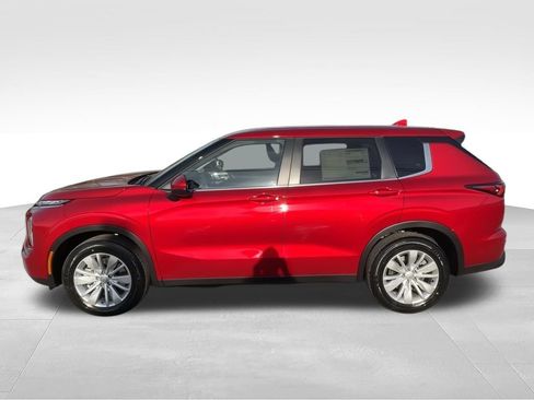 New 2026 Mitsubishi Outlander ES FWD image 5