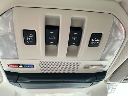 Used 2020 Subaru Ascent Touring AWD/4WD image 21