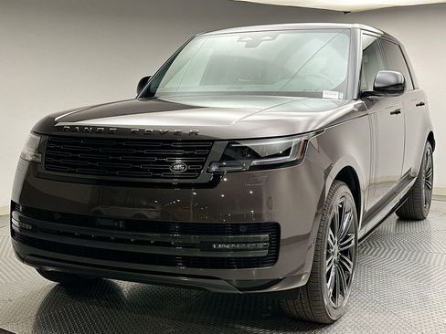 New 2026 Land Rover Range Rover Long Wheelbase SE AWD/4WD image 1