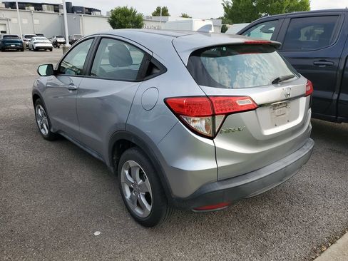 Used 2019 Honda HR-V LX image 11