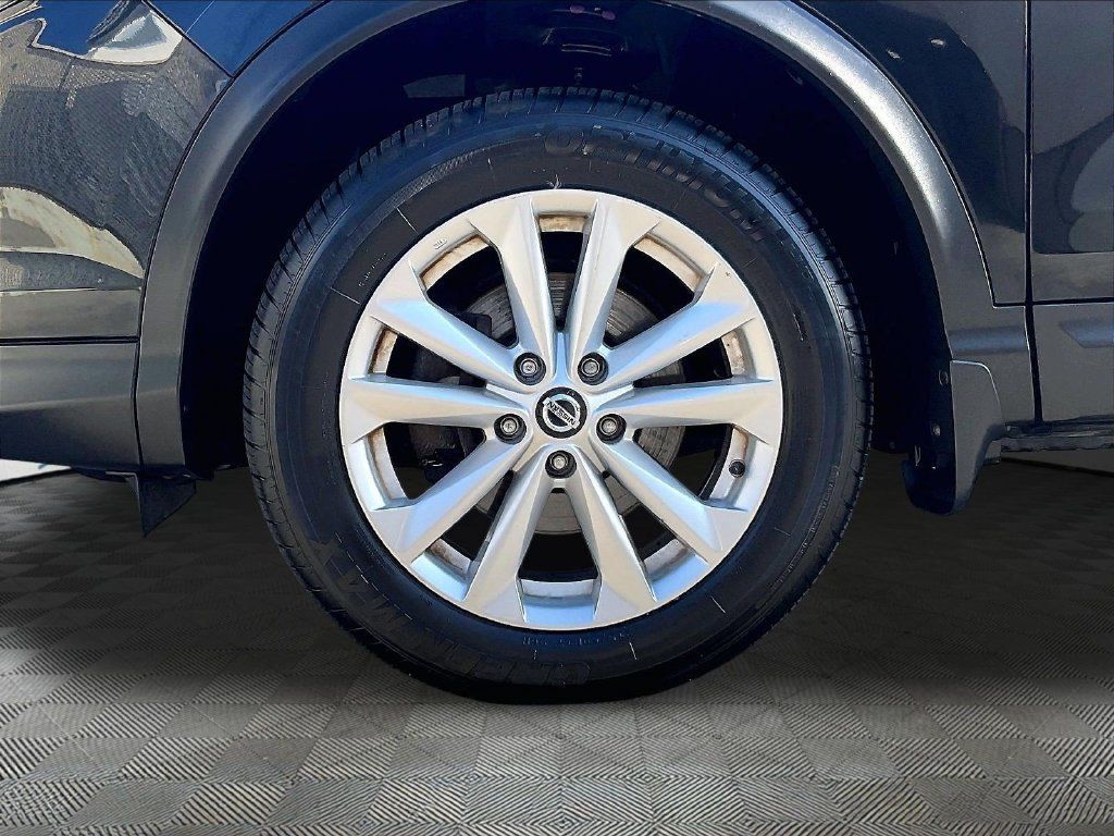 Used 2019 Nissan Rogue Sport S w/ Appearance Package AWD/4WD image 7