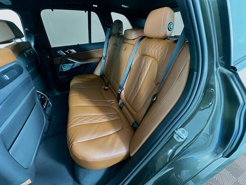 New 2026 BMW X5 M60i image 17