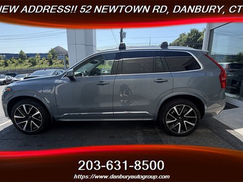 Used 2022 Volvo XC90 T8 Inscription Expression w/ Advanced Package AWD/4WD image 2