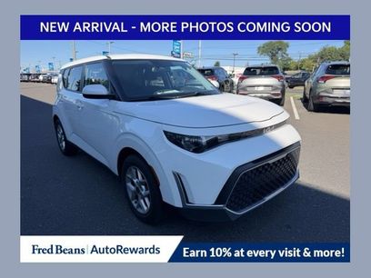 Used 2025 Kia Soul LX w/ LX Technology Package